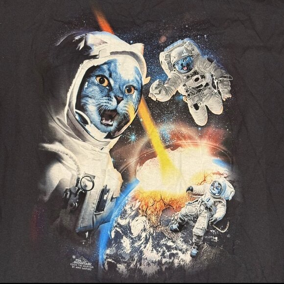 Vintage Y2K The Mountain Black Astronaut Kitty Kitten Cats Earth T Shirt Men 3XL - Picture 1 of 7